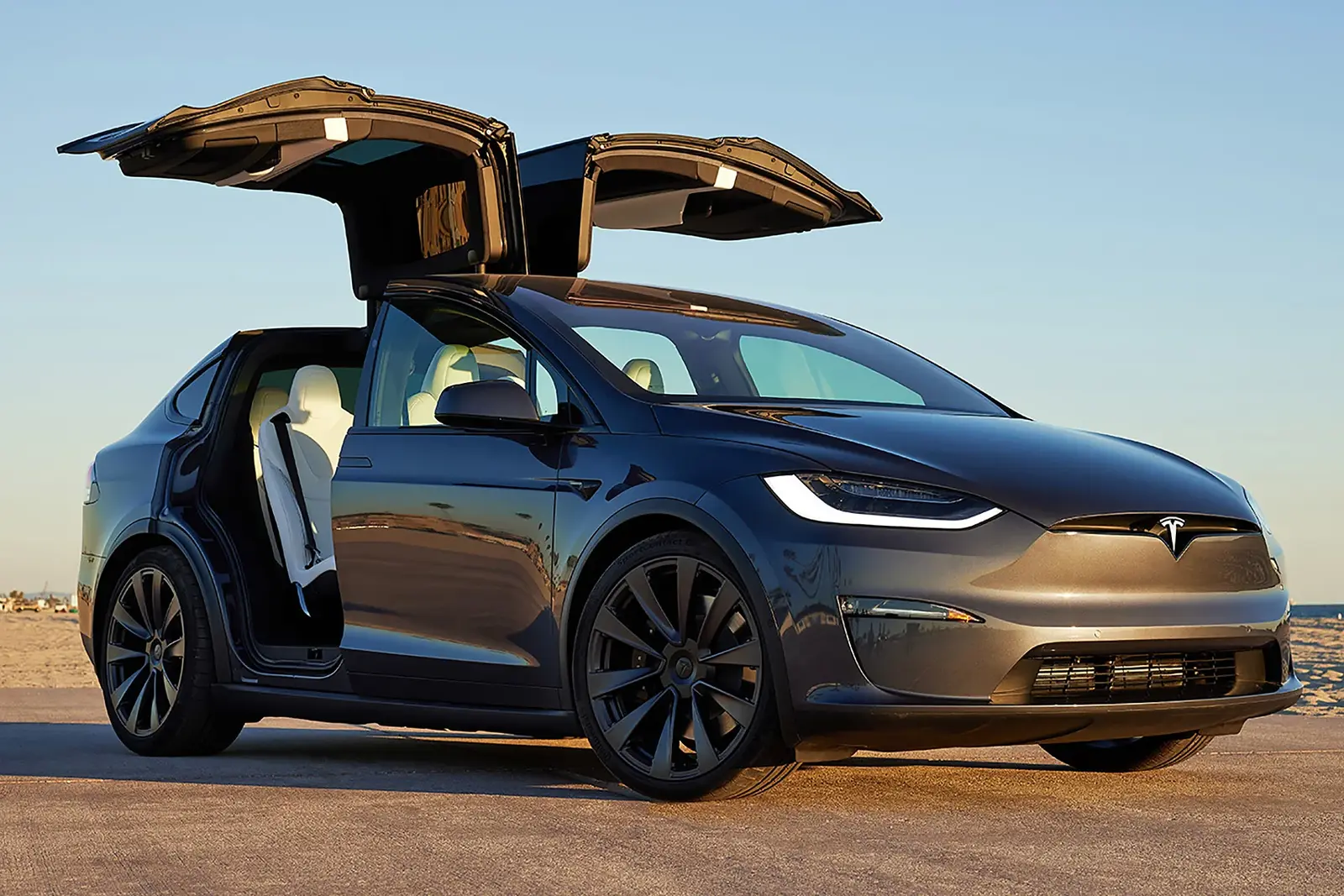 Tesla Model X 1