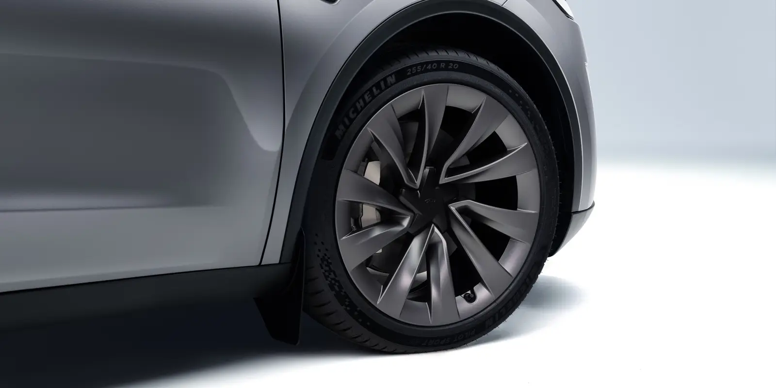 Tesla Model Y 2